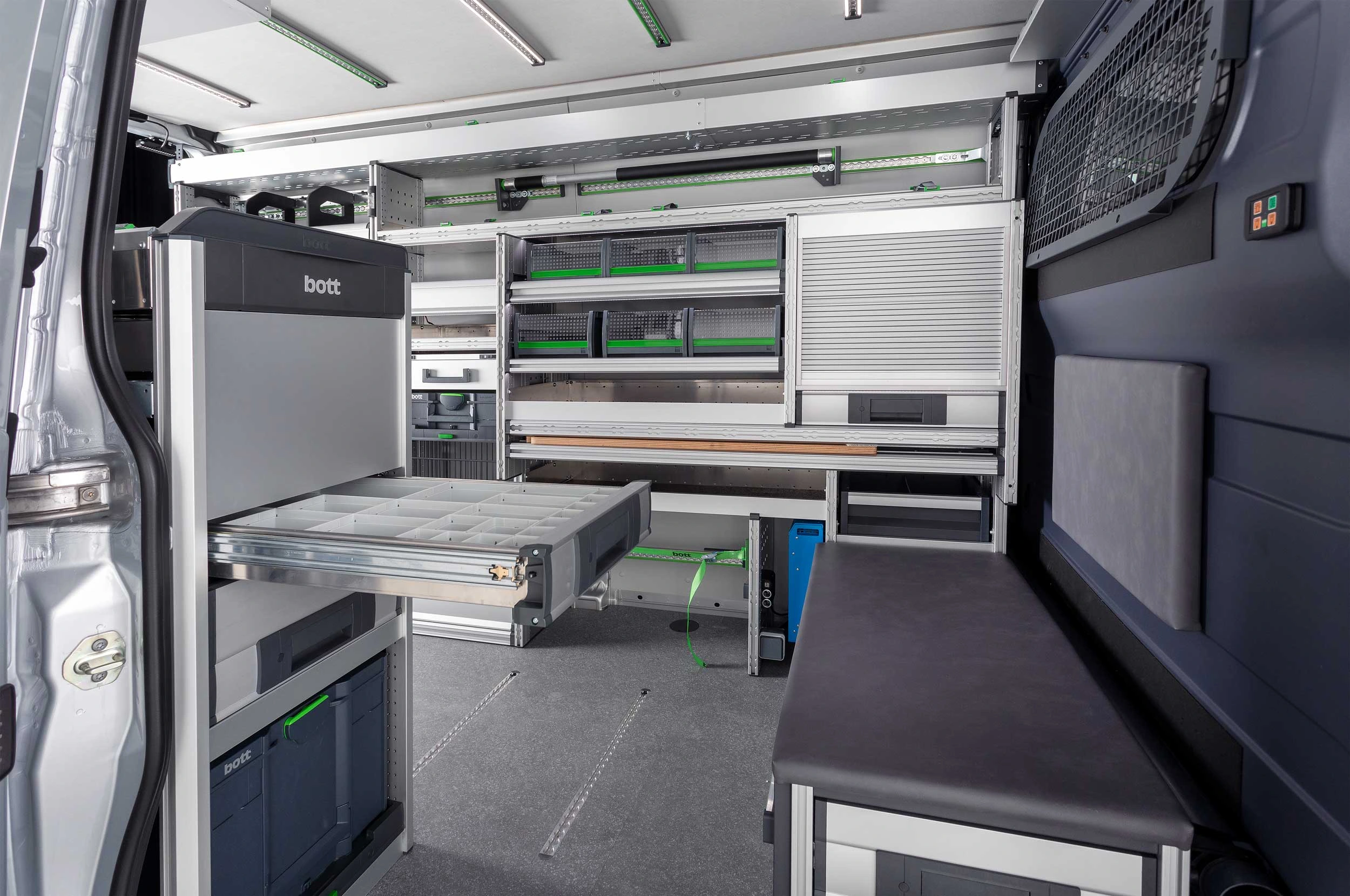 interieur bott cote latéral